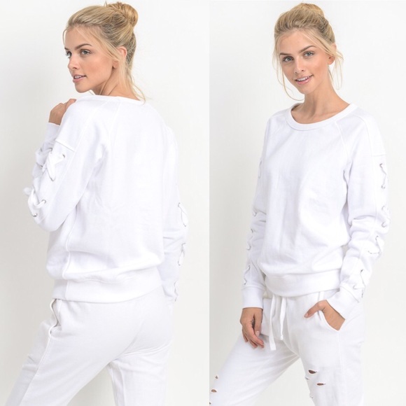 LaLunaBlu Tops - X Lace Sleeve Accent Top